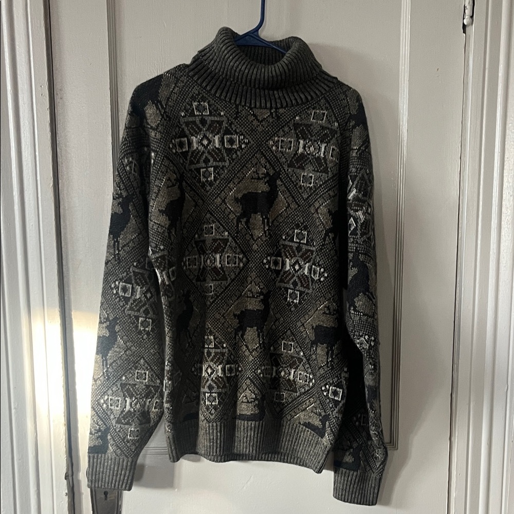 Vintage Women's Deer/Buck Coldwater Creek Turtleneck Sweater